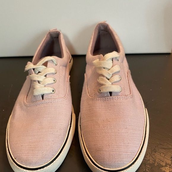 Universal Thread Pink Sneakers size 10 - Picture 3 of 7